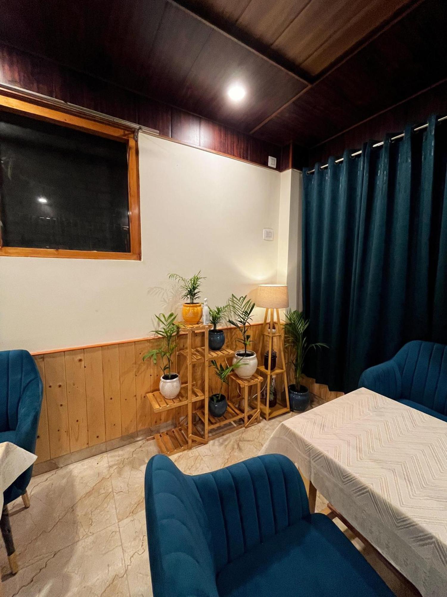 Hotel Mid Orchard Kasol L River Side -Pure Veg Hotel Exterior photo